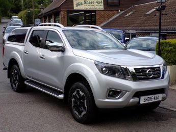 Nissan Navara 2.3 dCi Tekna Pickup Double Cab 4dr Diesel Auto-FSH-Sunroof-Hard