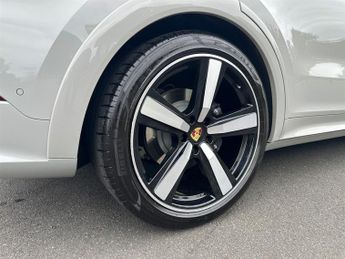 Porsche Cayenne V6 E-HYBRID