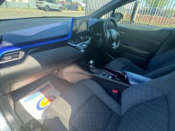 Toyota C-HR 1.8 VVT-h Dynamic SUV 5dr Petrol Hybrid CVT Euro 6 (s/s) (122 ps