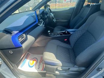 Toyota C-HR 1.8 VVT-h Dynamic SUV 5dr Petrol Hybrid CVT Euro 6 (s/s) (122 ps