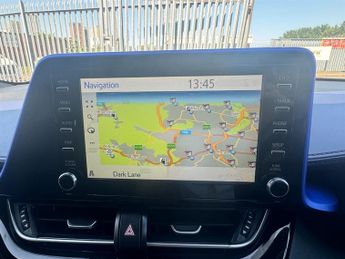 Toyota C-HR 1.8 VVT-h Dynamic SUV 5dr Petrol Hybrid CVT Euro 6 (s/s) (122 ps