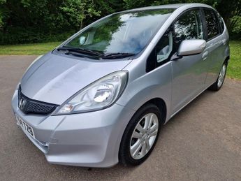 Honda Jazz I-VTEC ES PLUS