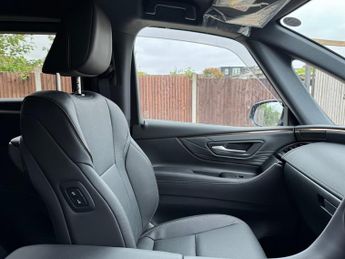 Toyota Alphard TOYOTA ALPHARD PETROL HYBRID Z E-FOUR 4WD 2.5L 74-25 ULEZ VERIFI