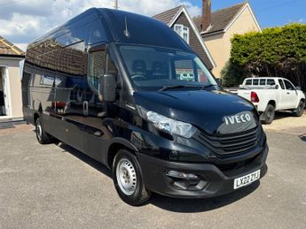 Iveco Daily 2.3D HPI 14V 35S 3520L Panel Van 5dr Diesel Himatic LWB High Roo