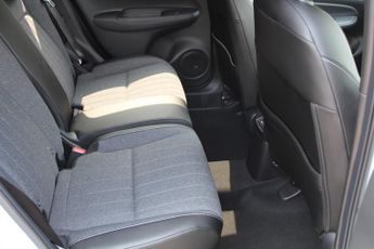 Honda Jazz I-MMD ADVANCE