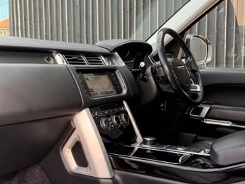 Land Rover Range Rover 4.4 SD V8 Vogue Auto 4WD Euro 6 (s/s) 5dr