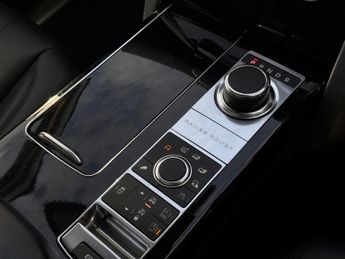 Land Rover Range Rover 4.4 SD V8 Vogue Auto 4WD Euro 6 (s/s) 5dr