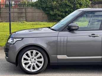 Land Rover Range Rover 4.4 SD V8 Vogue Auto 4WD Euro 6 (s/s) 5dr