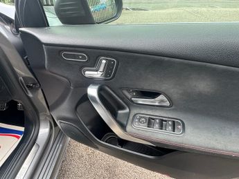 Mercedes A180d 1.5 AMG Line (Premium Plus) Hatchback 5dr Diesel 7G-DCT Euro 6 (