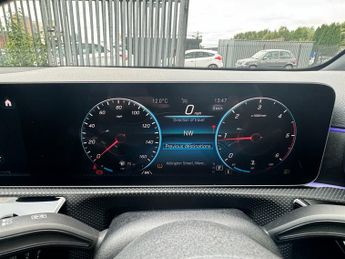 Mercedes A180d 1.5 AMG Line (Premium Plus) Hatchback 5dr Diesel 7G-DCT Euro 6 (
