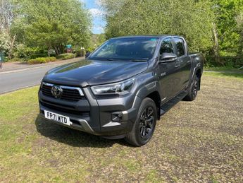 Toyota Hi Lux INVINCIBLE X 4WD D-4D DCB