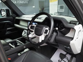 Land Rover Defender SE