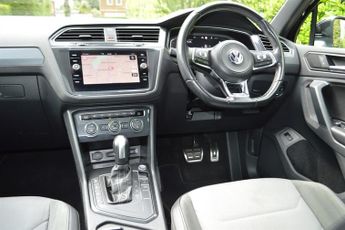 Volkswagen Tiguan 2.0 TDI R-Line Tech SUV 5dr Diesel DSG Euro 6 (s/s) (150 ps)