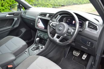 Volkswagen Tiguan 2.0 TDI R-Line Tech SUV 5dr Diesel DSG Euro 6 (s/s) (150 ps)