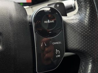 Land Rover Range Rover Evoque 2.0 D240 R-Dynamic SE Auto 4WD Euro 6 (s/s) 5dr