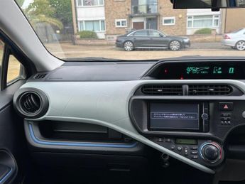 Toyota Aqua TOYOTA AQUA 1.5L PETROL HYBRID AUTOMATIC, 13-13, ULEZ, FRESH IMP