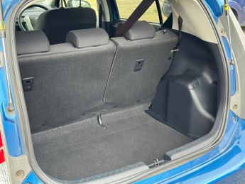 Toyota Aqua TOYOTA AQUA 1.5L PETROL HYBRID AUTOMATIC, 13-13, ULEZ, FRESH IMP