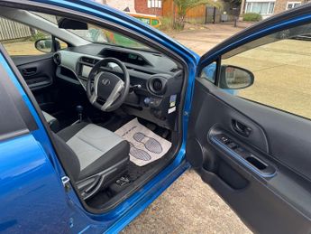 Toyota Aqua TOYOTA AQUA 1.5L PETROL HYBRID AUTOMATIC, 13-13, ULEZ, FRESH IMP