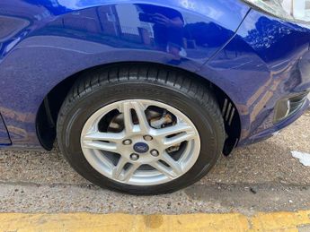 Ford Fiesta Zetec Auto