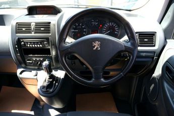 Peugeot Expert HDI TEPEE COMFORT L2, Automatic, Disabled, Wheelchair Accessible