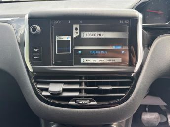 Peugeot 208 1.4 e-HDi Active Hatchback 5dr Diesel EGC Euro 5 (s/s) (70 ps)