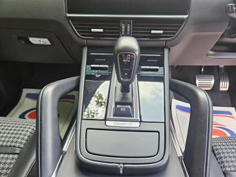 Porsche Cayenne TURBO S