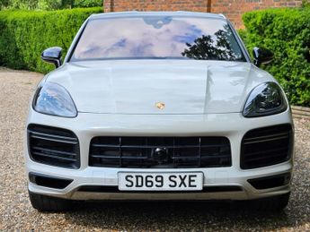 Porsche Cayenne TURBO S