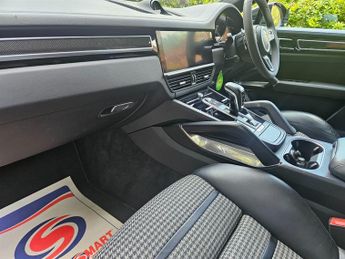 Porsche Cayenne TURBO S