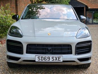 Porsche Cayenne TURBO S