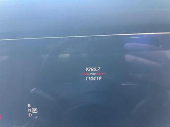 Mercedes 220 E  D SE