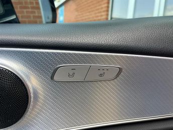 Mercedes 220 E  D SE