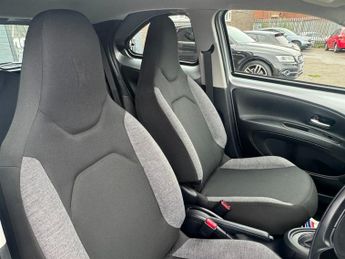 Toyota Aygo 1.0 VVT-i Pure Hatchback 5dr Petrol x-shift Euro 6 (s/s) (72 ps)