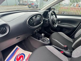 Toyota Aygo 1.0 VVT-i Pure Hatchback 5dr Petrol x-shift Euro 6 (s/s) (72 ps)
