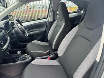 Toyota Aygo 1.0 VVT-i Pure Hatchback 5dr Petrol x-shift Euro 6 (s/s) (72 ps)