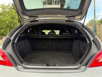 Mercedes CLS CLS250 CDI BLUEEFFICIENCY AMG SPORT