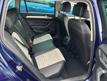 Volkswagen Passat 1.6 TDI GT Estate 5dr Diesel DSG Euro 6 (s/s) (120 ps)