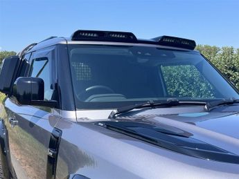 Land Rover Defender 90 D250 HARD TOP SE MODIFIED BY URBAN AUTOMOTIVE VAT Q