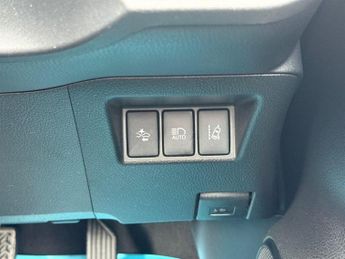 Toyota Yaris 1.5 VVT-i Icon Tech Hatchback 5dr Petrol Manual Euro 6 (111 ps)