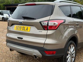 Ford Kuga 1.5T EcoBoost Titanium Edition SUV 5dr Petrol Auto AWD Euro 6 (s