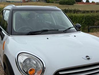 MINI Countryman 1.6 Cooper SUV 5dr Petrol Auto Euro 6 (122 ps)