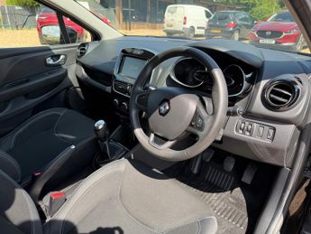 Renault Clio 0.9 TCe Iconic Hatchback 5dr Petrol Manual Euro 6 (s/s) (75 ps)