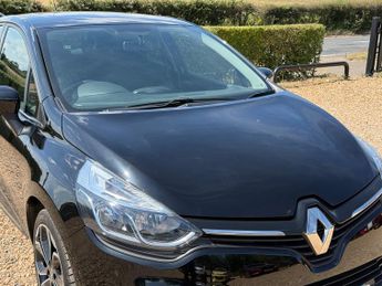 Renault Clio 0.9 TCe Iconic Hatchback 5dr Petrol Manual Euro 6 (s/s) (75 ps)