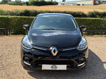 Renault Clio 0.9 TCe Iconic Hatchback 5dr Petrol Manual Euro 6 (s/s) (75 ps)
