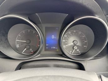 Toyota Auris 1.2 VVT-i Icon Tech Hatchback 5dr Petrol Manual Euro 6 (s/s) (11