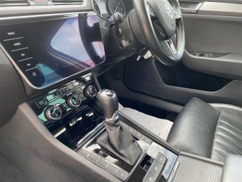 Skoda Superb 2.0 TSI SE L Executive Estate 5dr Petrol DSG Euro 6 (s/s) (220 p