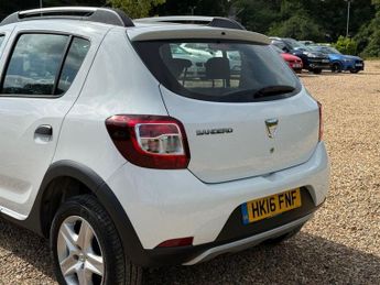 Dacia Sandero Stepway 0.9 TCe Ambiance Hatchback 5dr Petrol Manual Euro 6 (s/s) (90 ps