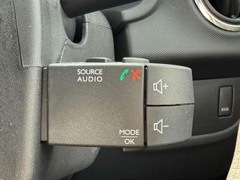 Dacia Sandero Stepway 0.9 TCe Ambiance Hatchback 5dr Petrol Manual Euro 6 (s/s) (90 ps