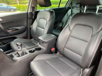 Kia Sportage 1.6 CRDi EcoDynamics+ 4 SUV 5dr Diesel Hybrid Manual Euro 6 (s/s