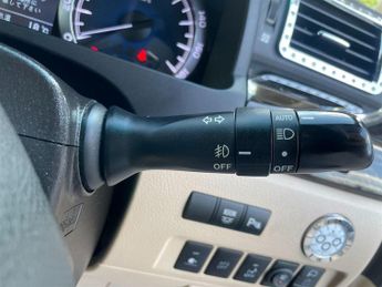 Toyota Vellfire HYBRID 2.4L AUTO CRUISE 7 SEATS 5dr