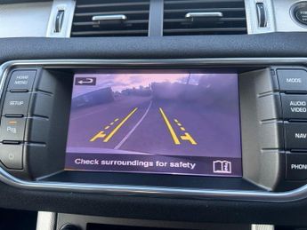 Land Rover Range Rover Evoque SD4 DYNAMIC (PAN ROOF)